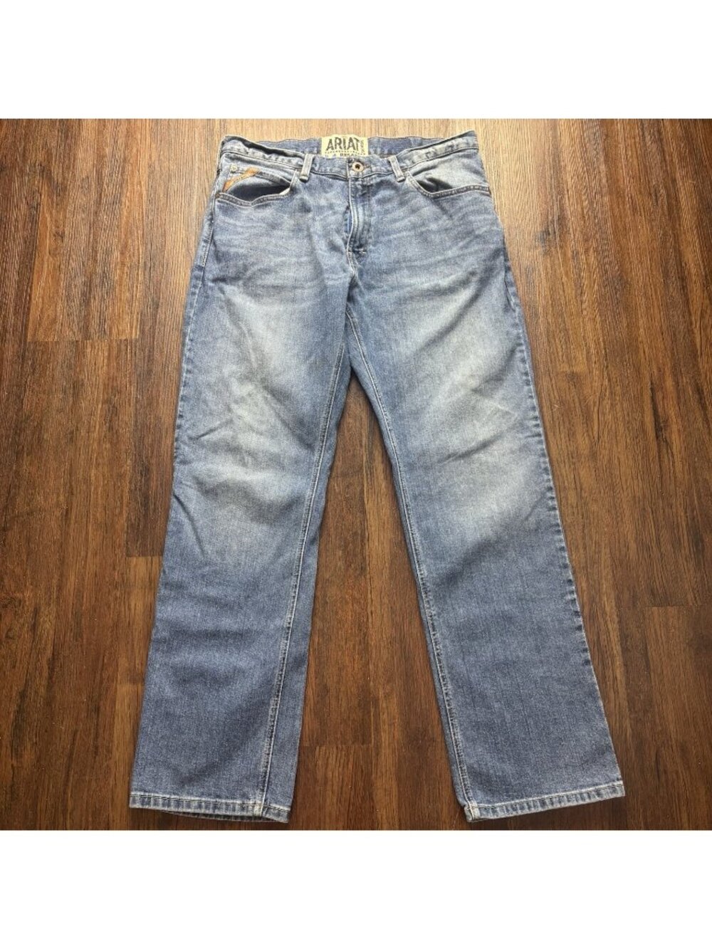 Ariat M2 Relaxed Boot Brandon Jeans Distressed Medium Wash Men’s Size 35/32
